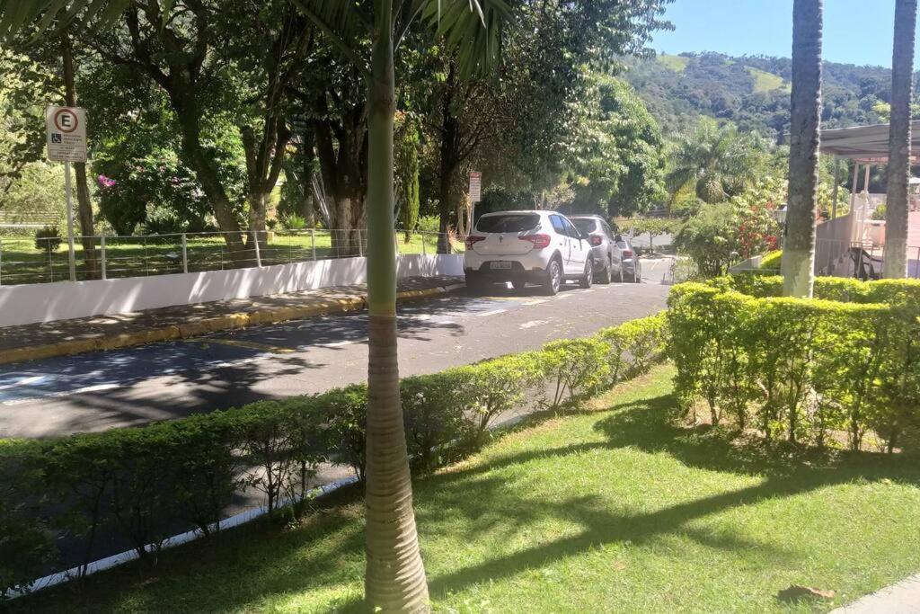 Lindo Flat Em Aguas De Lindoia Águas de Lindóia Εξωτερικό φωτογραφία